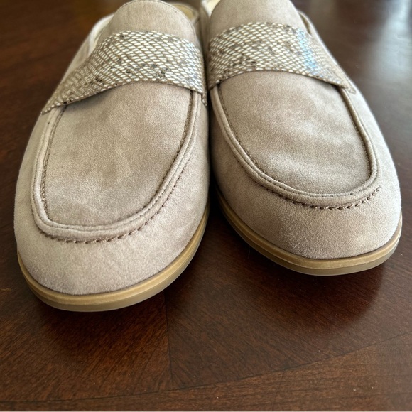 NEW Naturalizer |  Women’s Maddie Mules - Picture 6 of 9